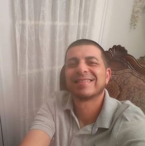 Meet your Posher, Emir